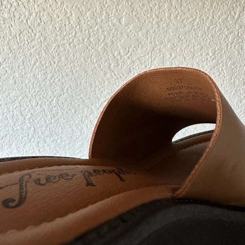 Free People Winona Wedge Sandal Brown Leather Slide Size 37/6.5 - Picture 9 of 9